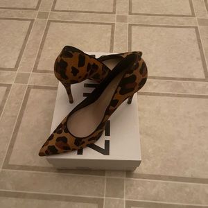Schultz animal print high heels size 9 brand new